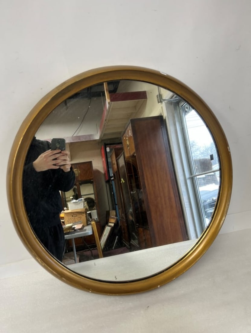 Circular Mirror: 26" Round