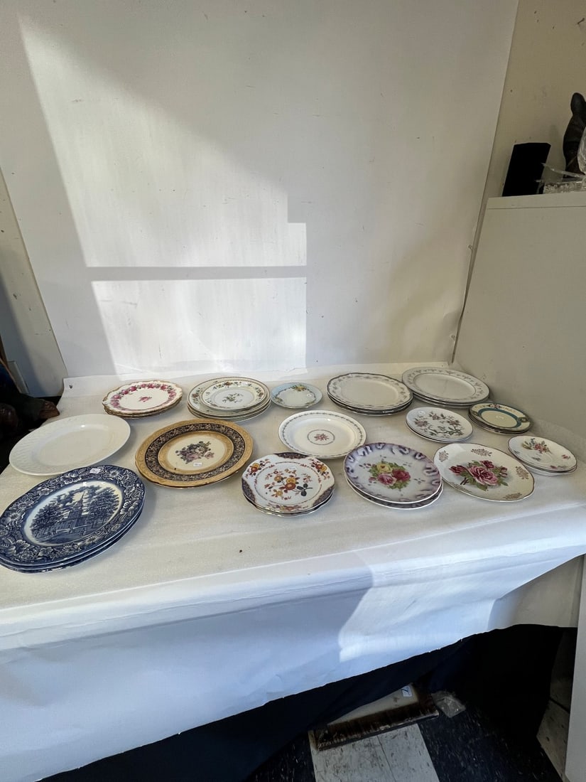 Collector or Dealers lot of Fine China 34 pcs in the lot. (1 of 3)