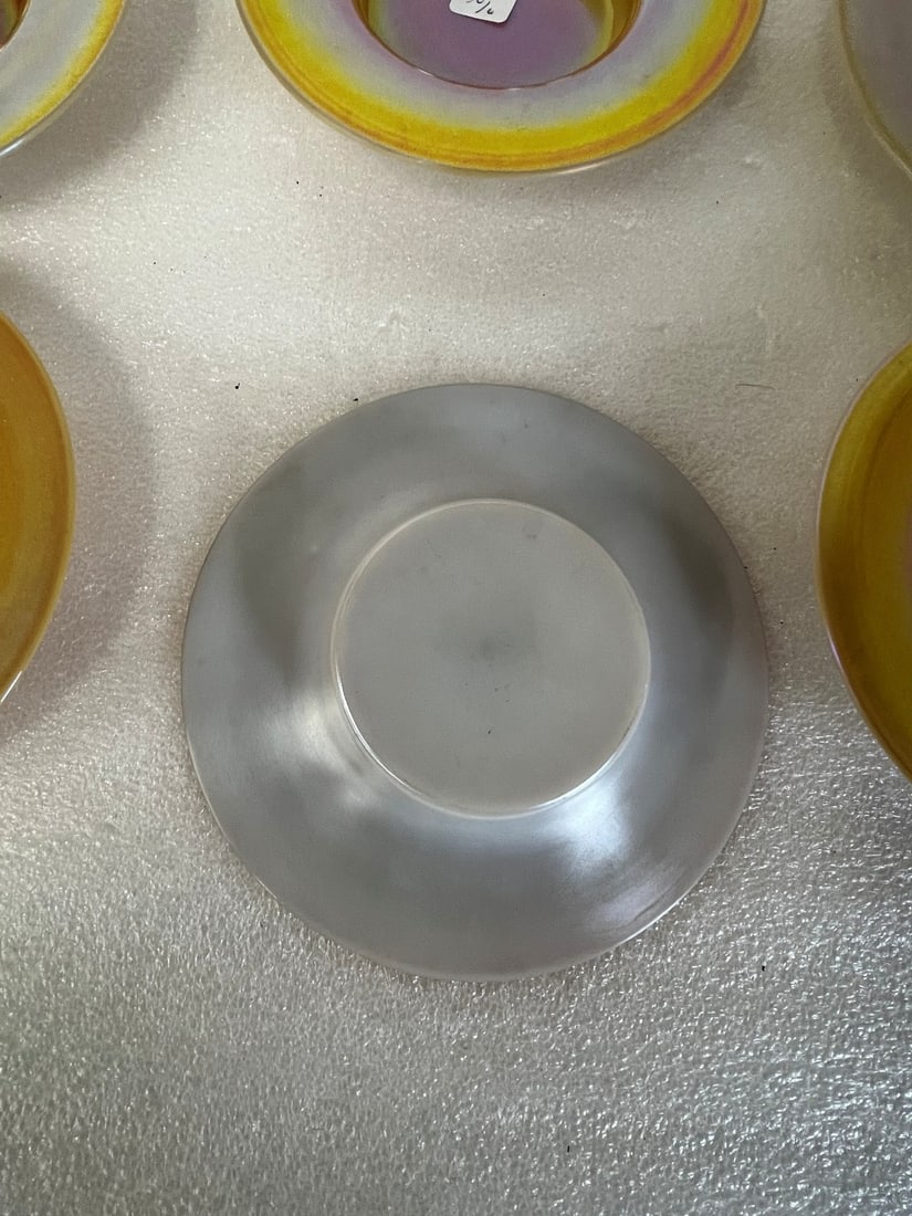 Steuben Aurene Under Plates (6) - 2