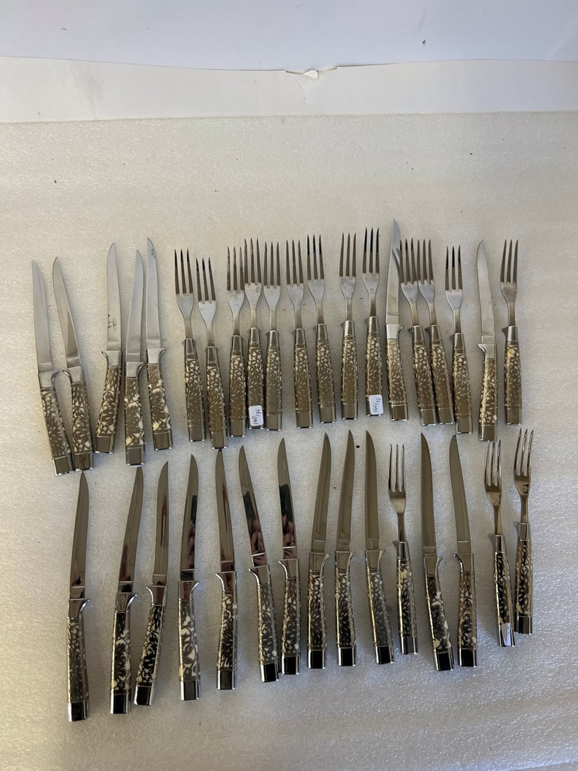 Carvel Hall Briddell Knives & Forks. Silver Overlay (35): Forks (16) Knives (19 ) 35 pcs in the lot, All marked Forks are 7 1.2" and Knives are 8 1/4"