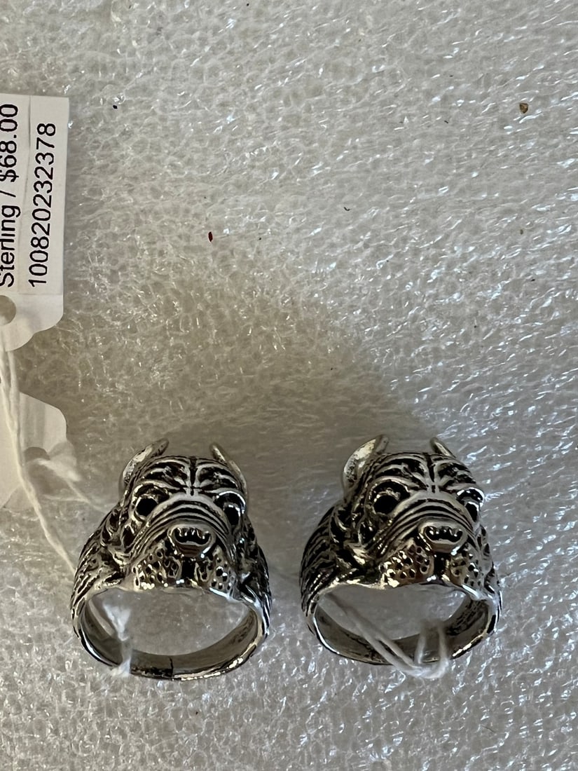 Sterling Silver Bulldog Rings(2): As pictured. Two in the lot.