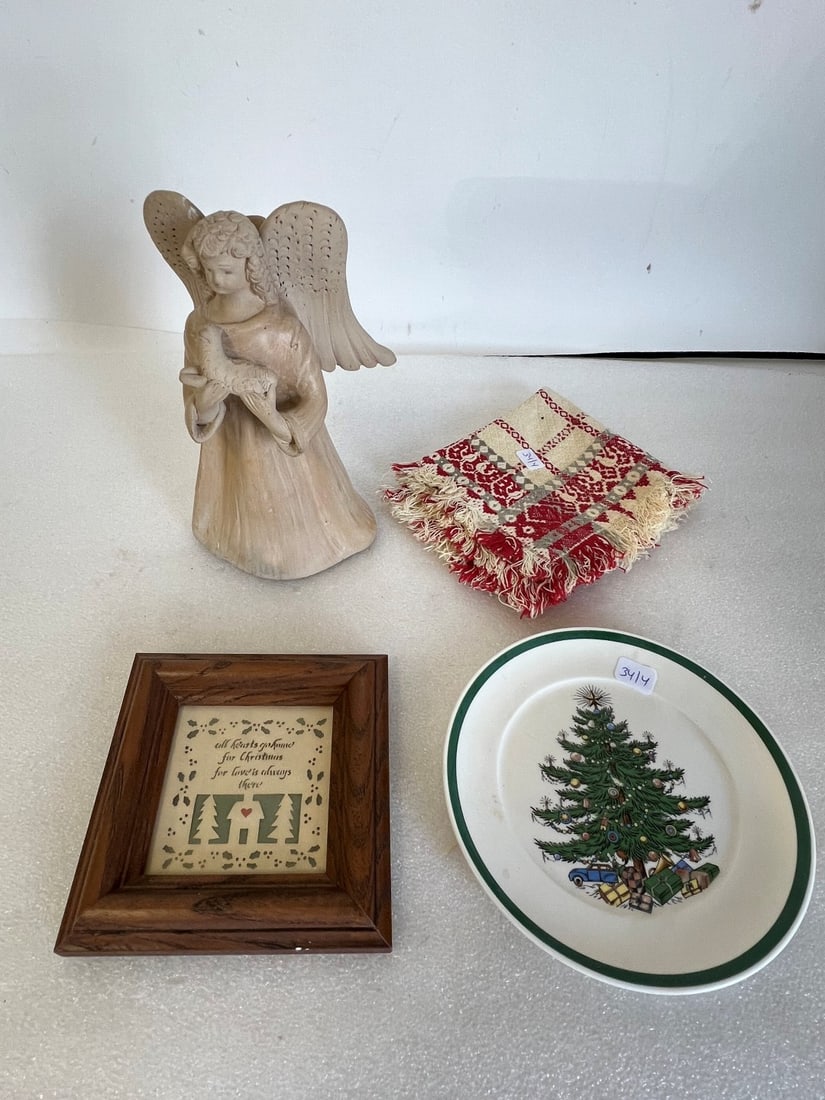 Vintage Lot of Holiday Collectibles (4) (1 of 3)