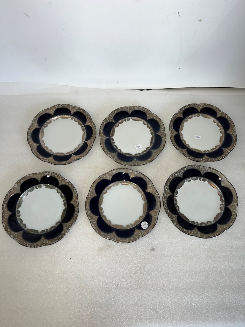 Hutschenreuther Silver Overlay and Cobalt Plates (6): In the San Souci pattern. Marked at the underside. 7 1/2"