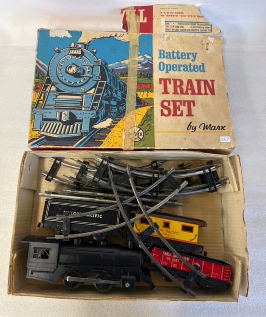 Battery Operated Train Set By Marex (1 of 1)
