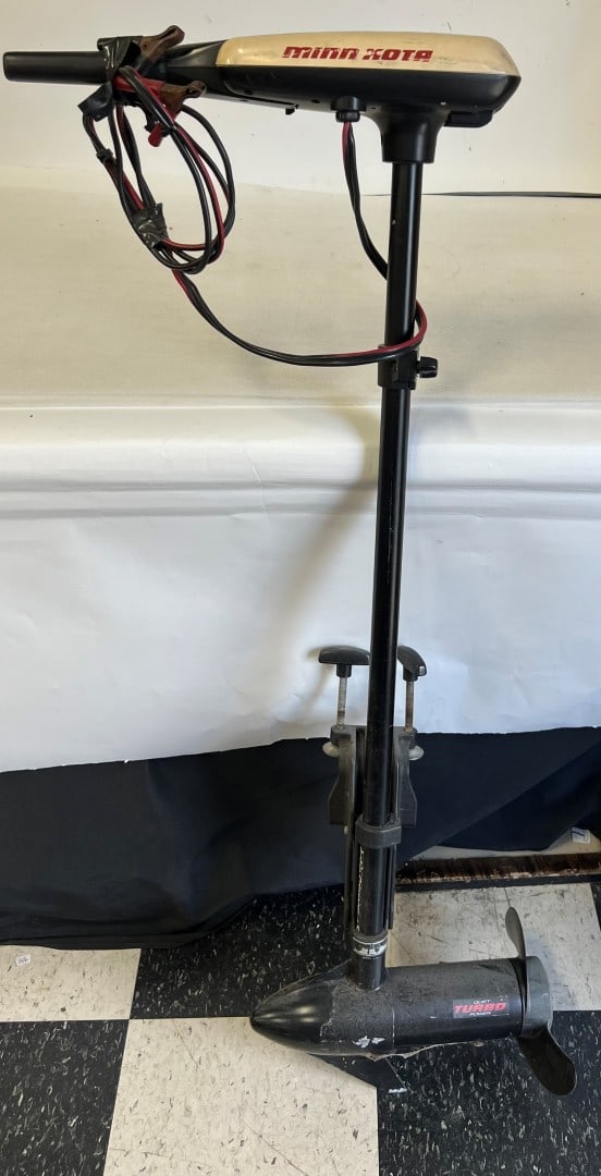 Minn Kota Vintage Turbo Trolling Motor.: As pictured. 45 1/2"