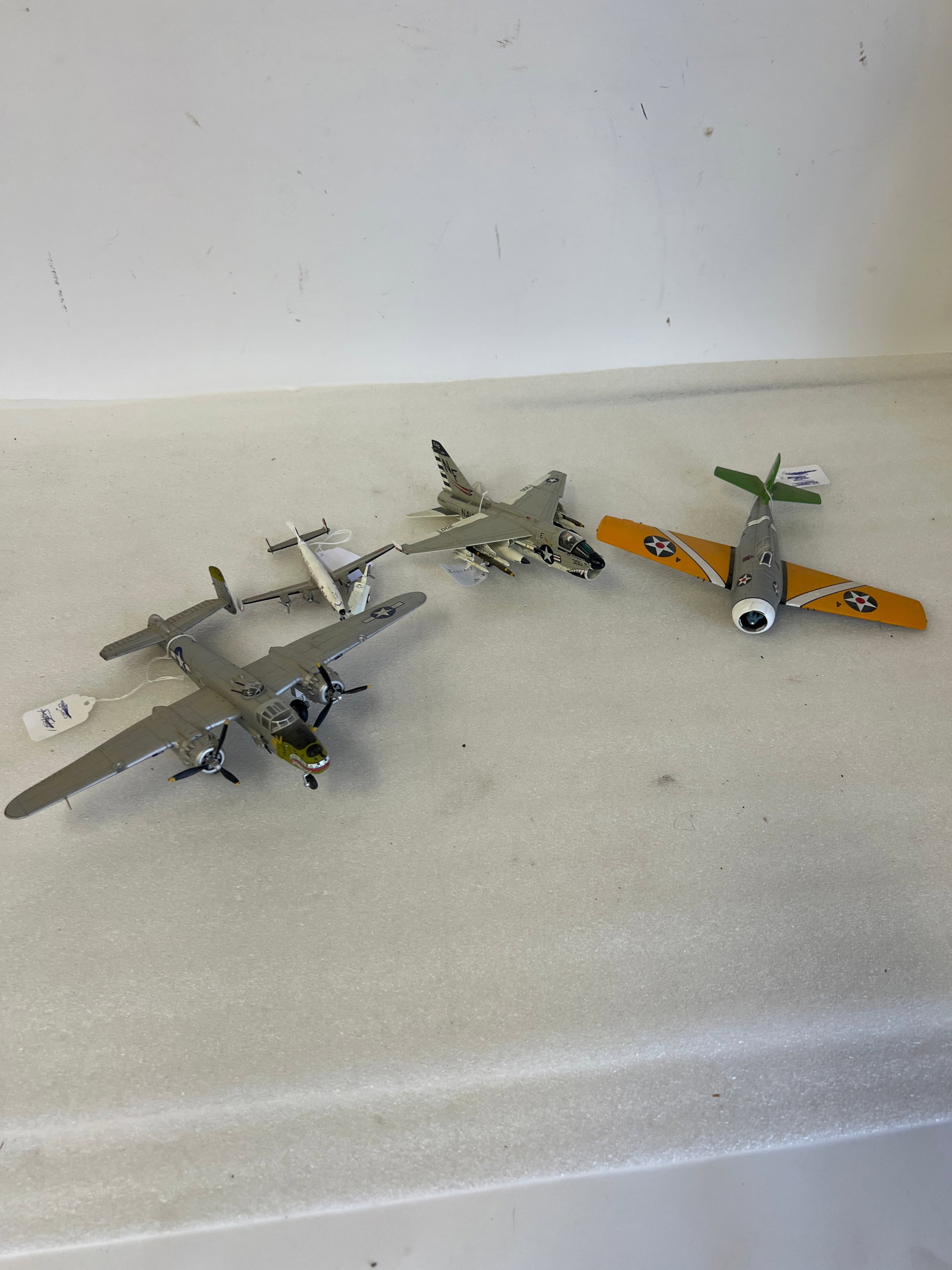 Airplane Models (4) (1 of 3)