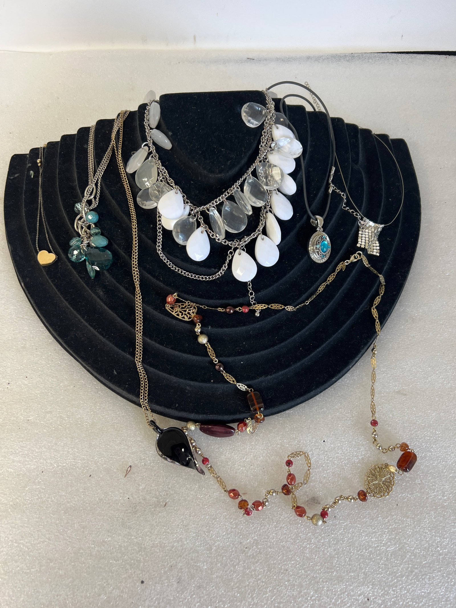 Vintage Costume Jewelry (7) (1 of 3)