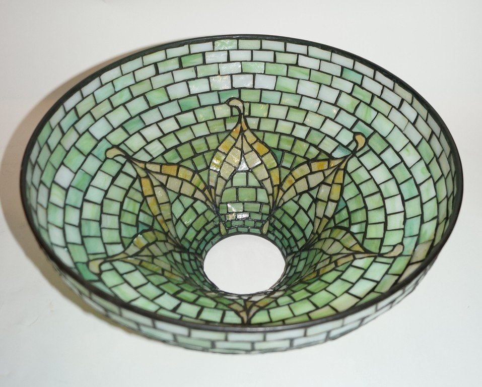Tiffany Studios Tyler leaded lamp signed - 4