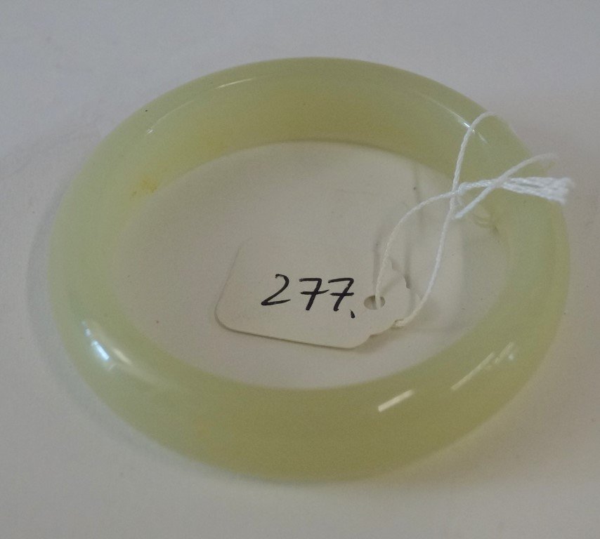 Chinese jade bangle bracelet