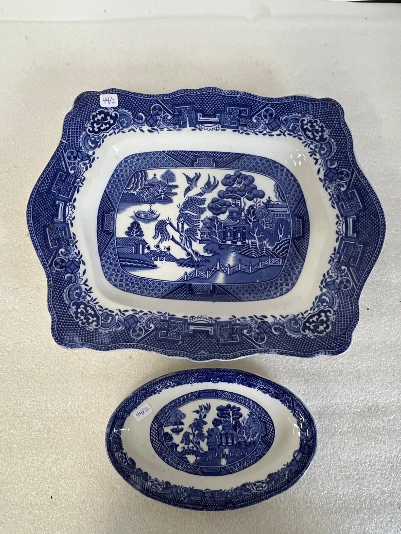 John Steventon Blue Willow Plates (2) (1 of 3)