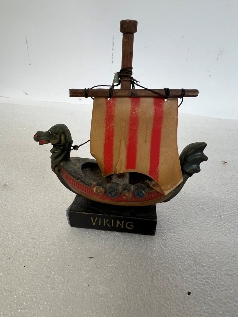 Miniature Viking Ship (1 of 1)
