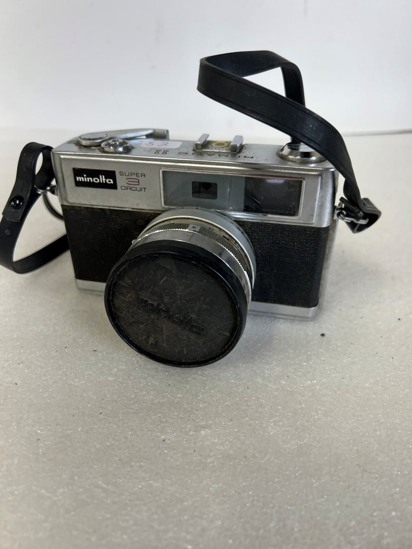 Minolta Super 3 Camera (1 of 2)