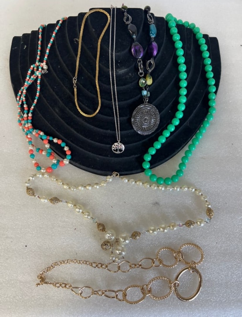 Vintage Costume Jewelry (7): As Pictured
