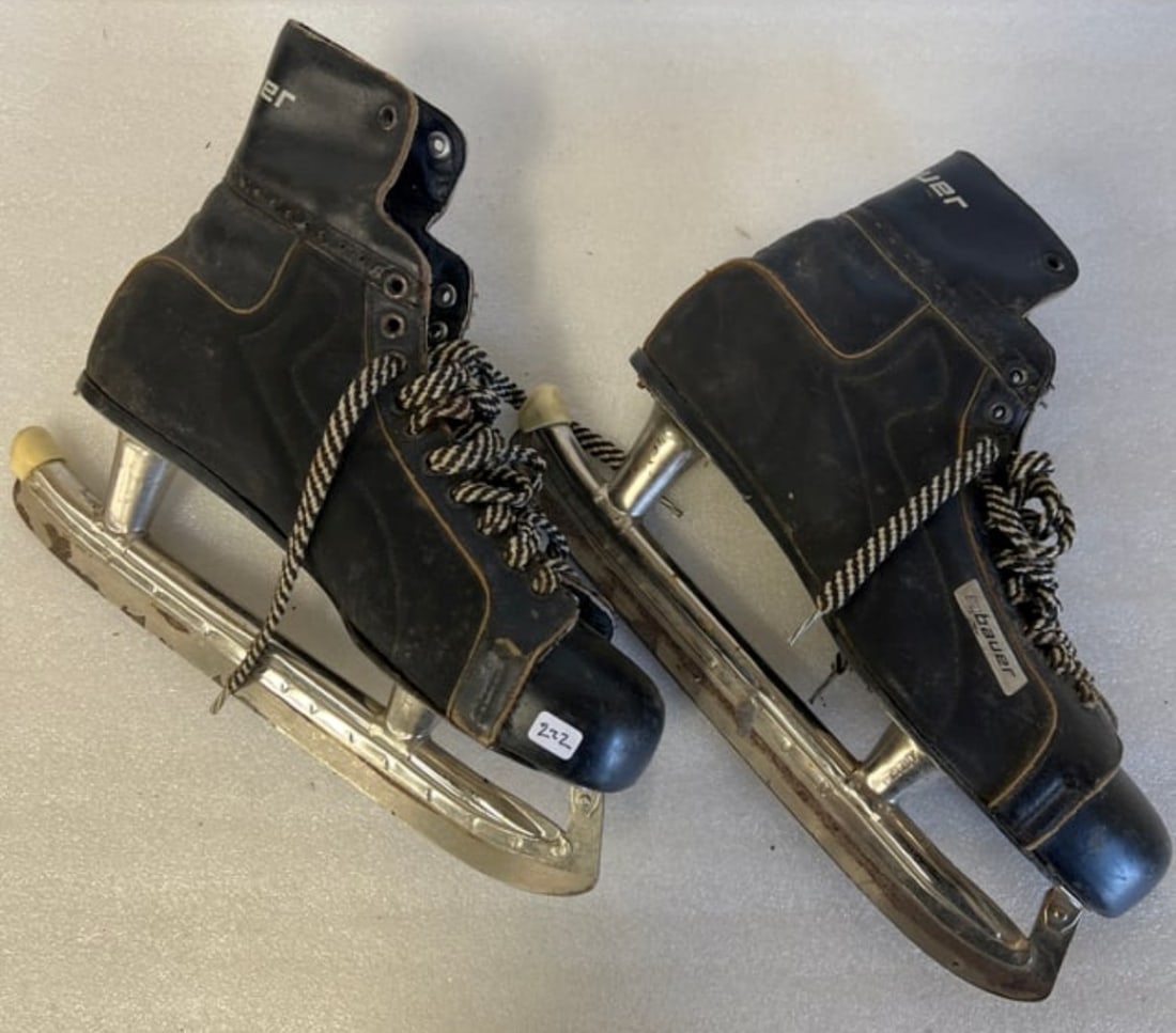Pr Bauer Ice Skates With Label: Made in Canada. May be size 12 as labeled.
