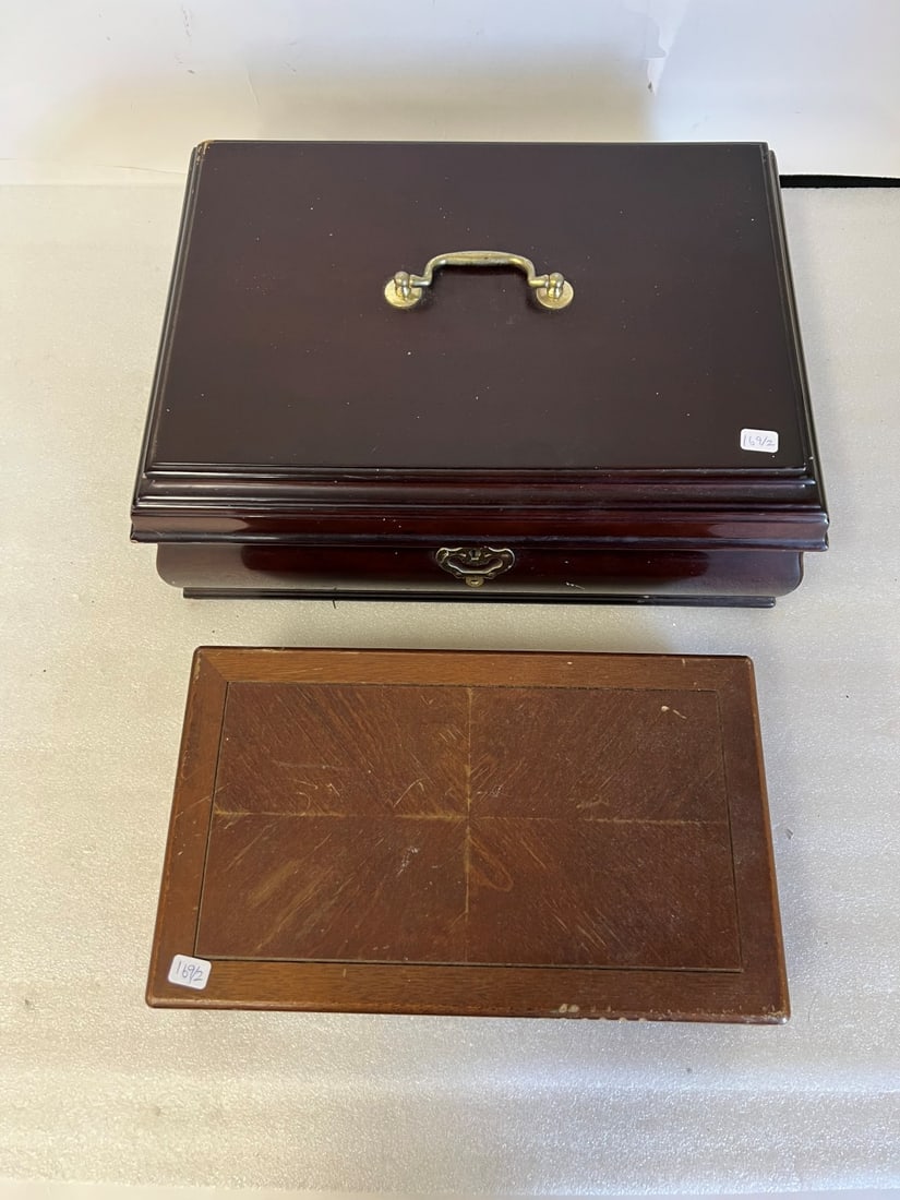 Vintage Boxes One Mahogany. (2) (1 of 2)