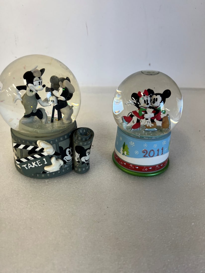 Mickey & Minnie Mouse Snow Globes (2) 1 a Music Box (1 of 1)