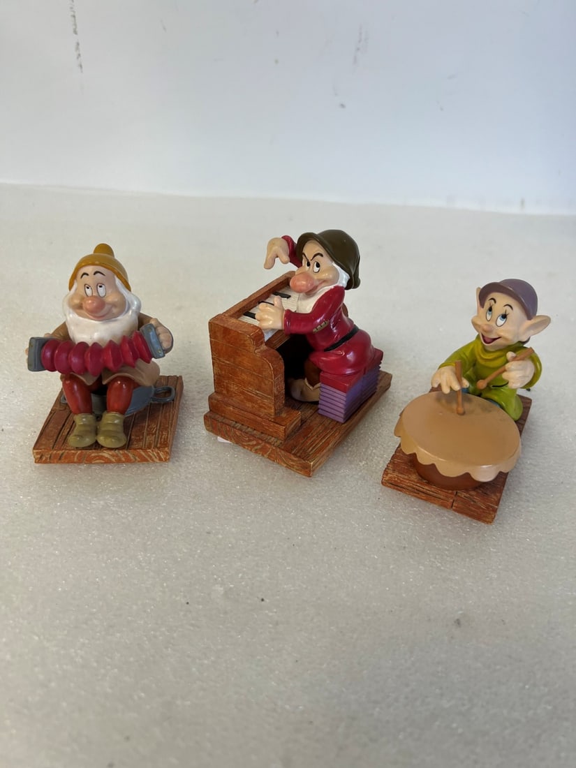 Collectible Disney Figures. (3): Snow White and the Seven Dwarfs Musicians (3) Acordion Player ( Sneezy), Piano Player ( Grumpy) and Drum Player(Dopey) 65th Anniversary Collection