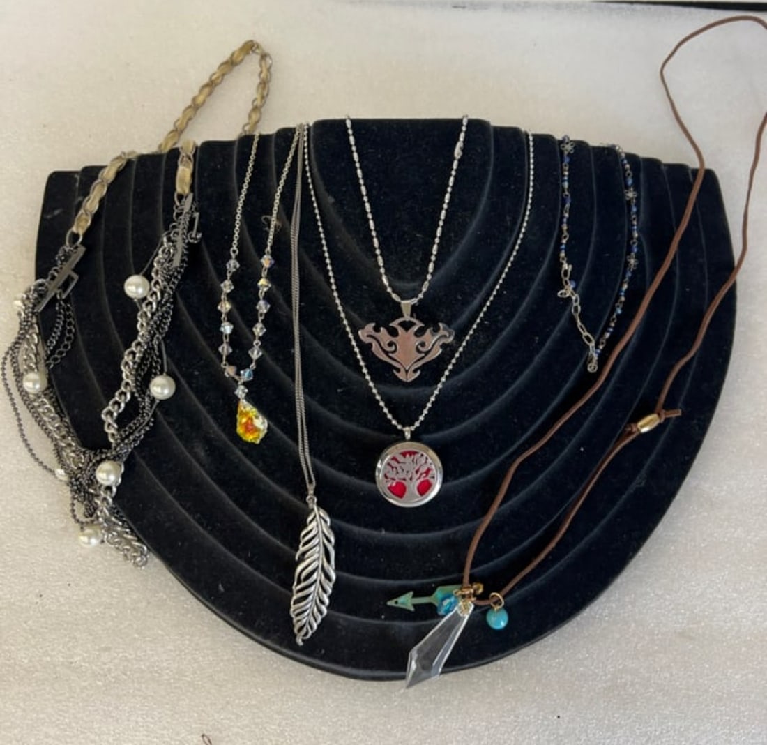 Vintage Costume Jewelry (7): As Pictured