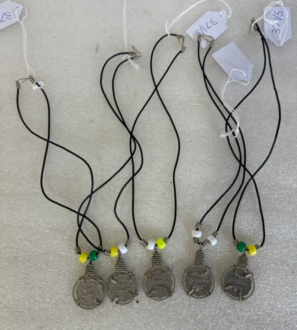 Common Wealth of Bahamas Necklace Coins (5) (1 of 5)