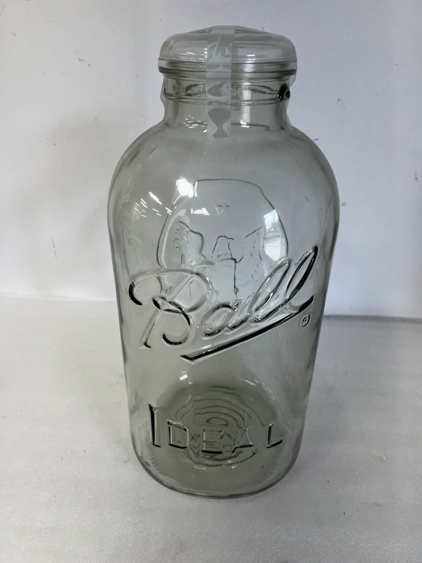 IDEAL BALL JAR. - 2