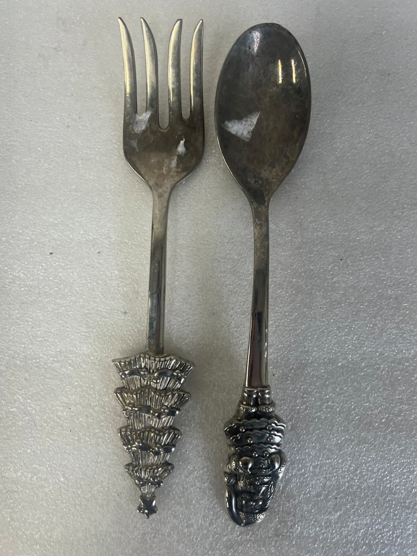 International Large Serving Spoons Santa and Tree (1 of 2)