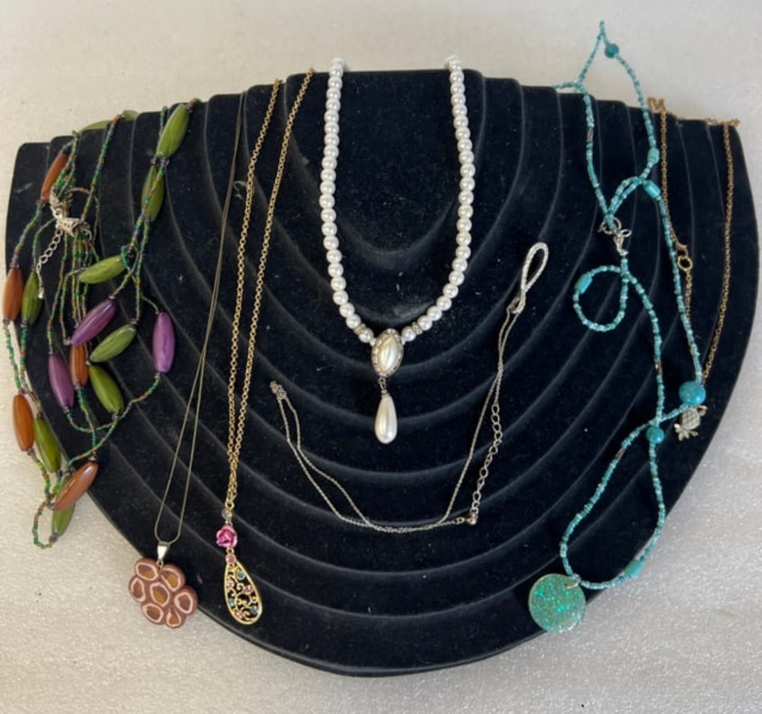 Vintage Costume Jewelry (7): As Pictured