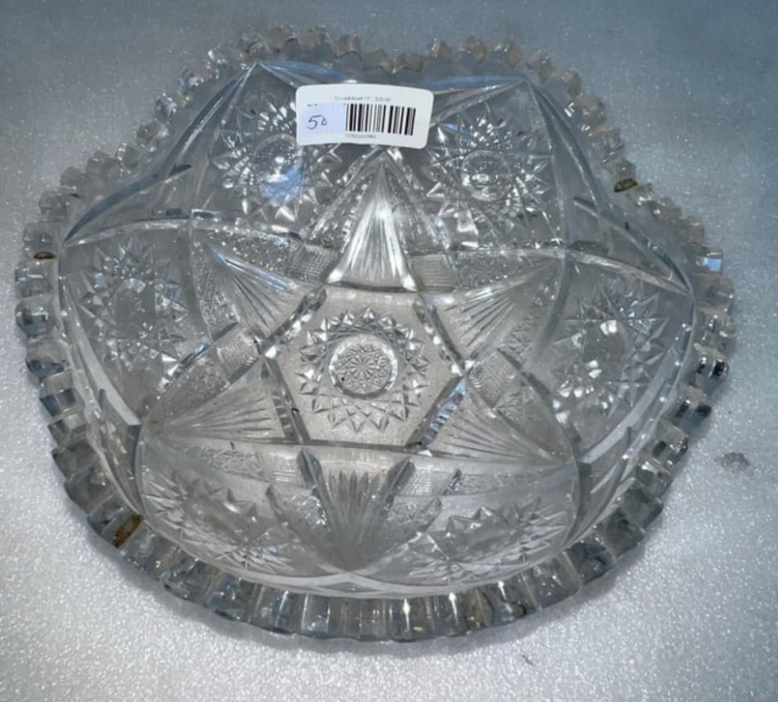 Cut Crystal Antique Bowl: 8W 3"H