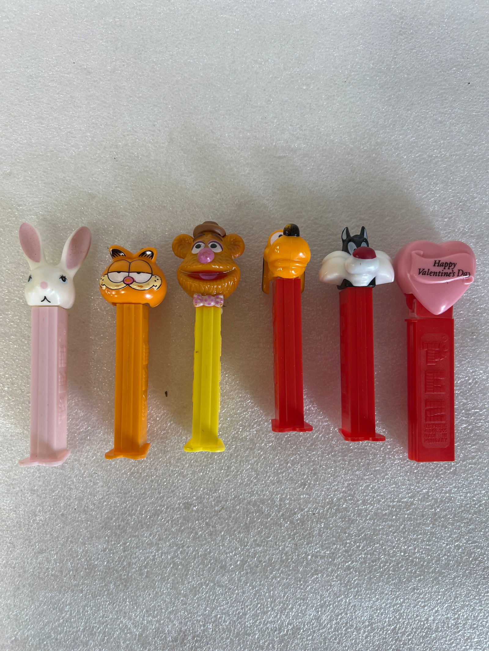 Dealers Lot of Pez Dispensers (6) (1 of 1)