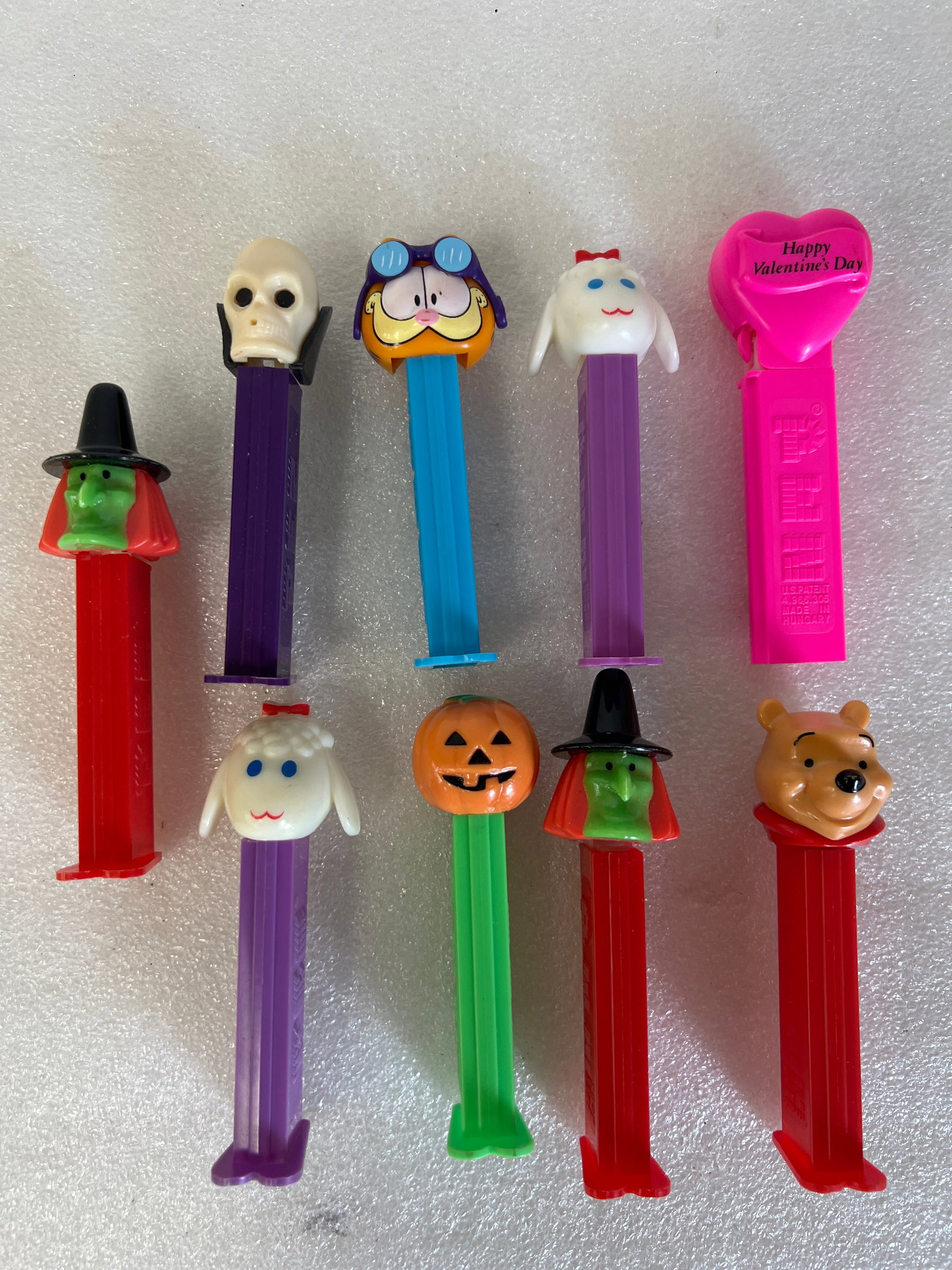 Dealers Lot of Pez Dispensers (9) (1 of 1)