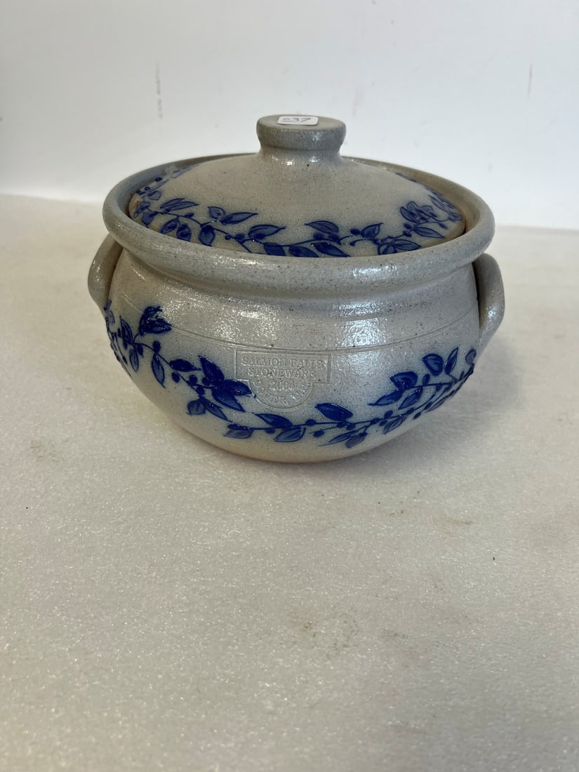 Large Blue Decorated Stoneware Bowl (1 of 2)