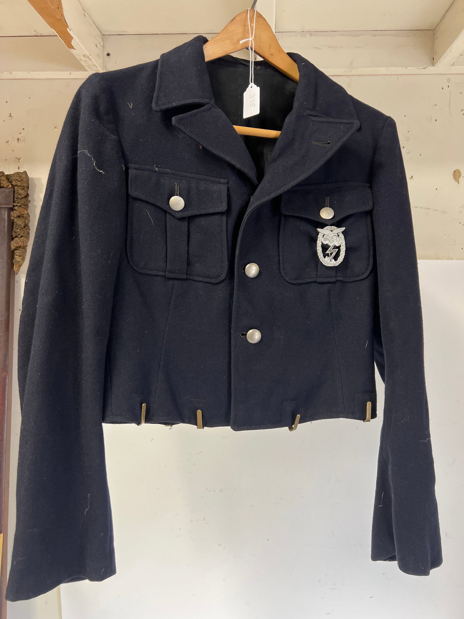 Original WW2 German Luftwaffe Tunic + Medal (1 of 2)