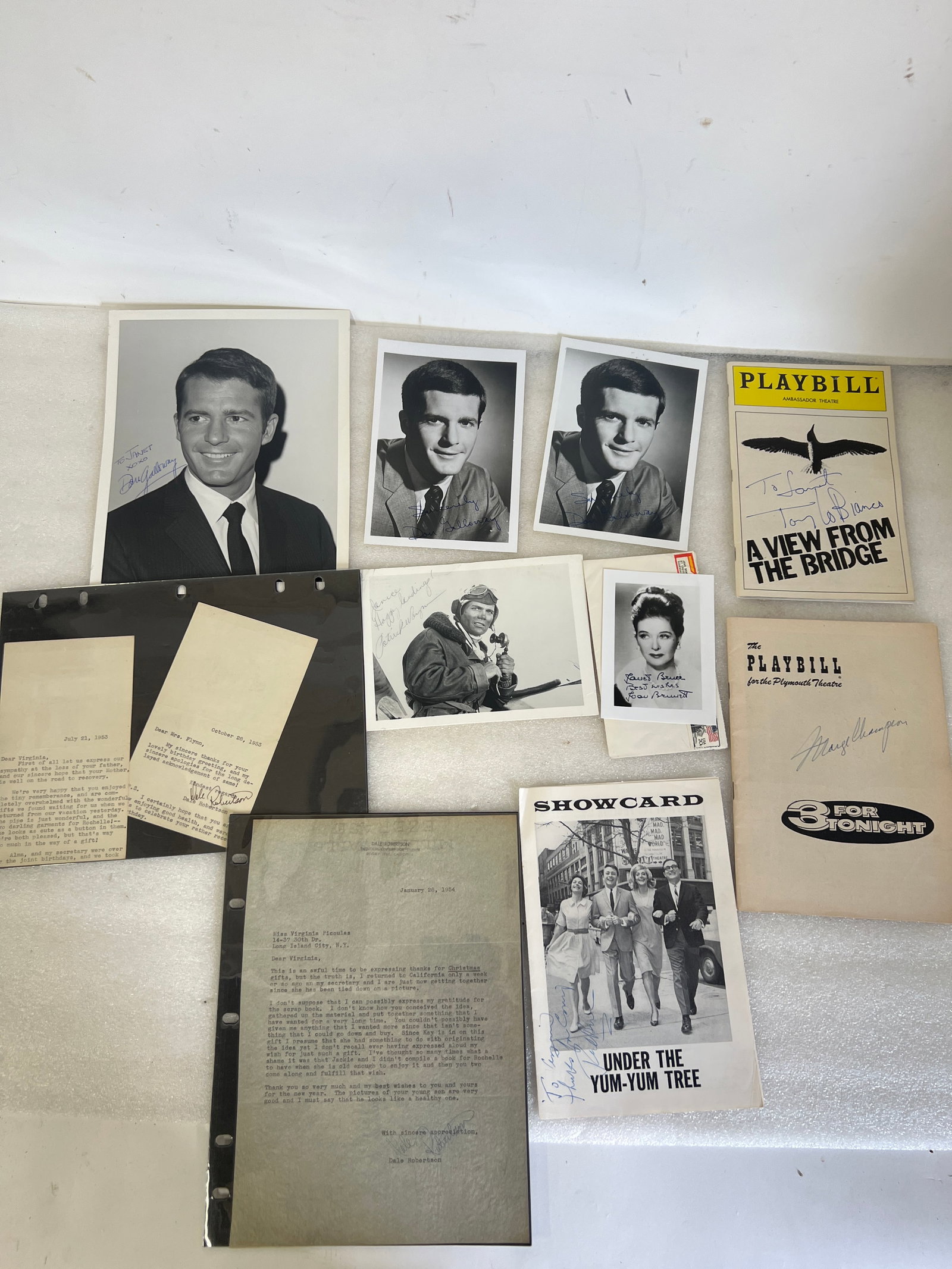 Autographed Photos Signed Letters (8): Dale Robertson(2 Marge Champion (program)Patric Wagner, Dave Galloway (3) Joan Bennett Eight in the lot