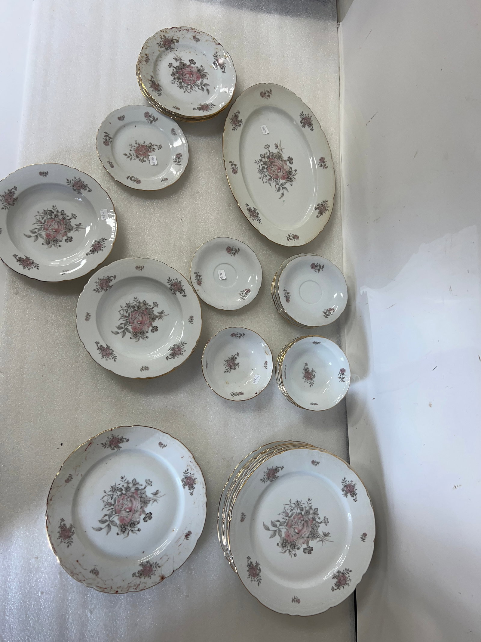 Bohemian China Maria Pattern Partial Dinner Service(30) (1 of 5)