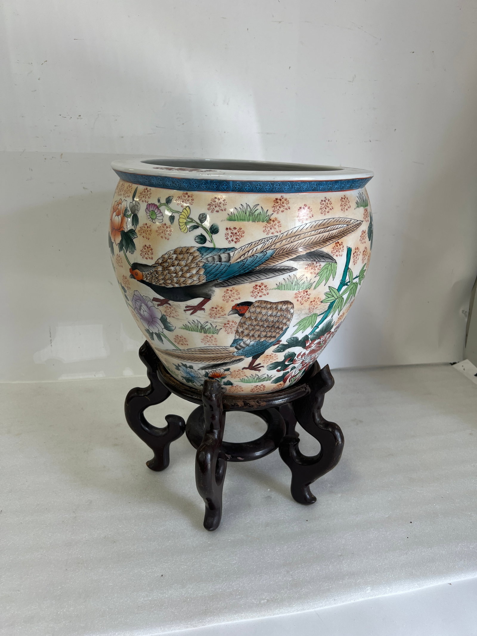 Chinese Porcelain Fish Bowl Jardiniere: 20 1/2" H