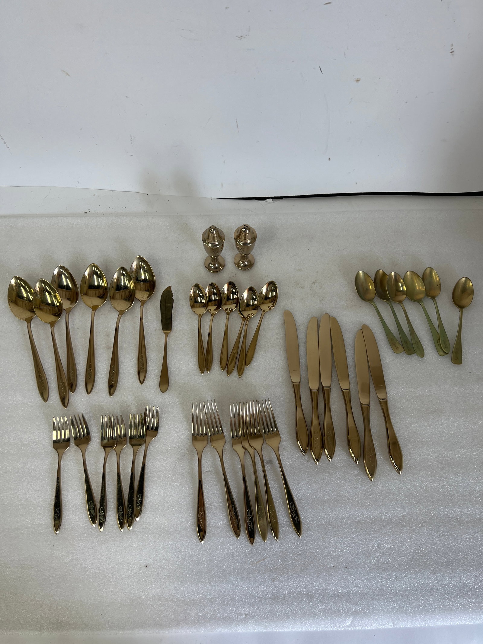 Golden Ray Serving set (39) (1 of 4)