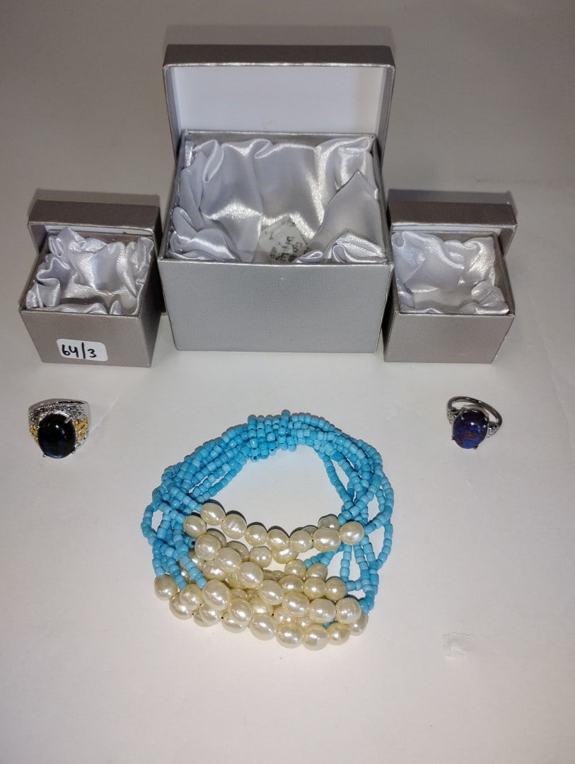 Vintage Costume Jewelry (3) (1 of 8)