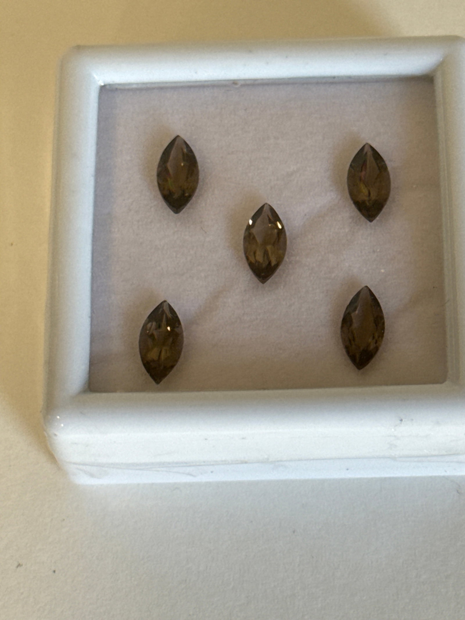 Smokey Quartz Gem Stones (5): Smokey Quartz Marquee. 4.38 cts in the 5 pieces