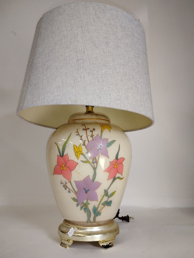 Floral Decorated Table Lamp (1 of 3)