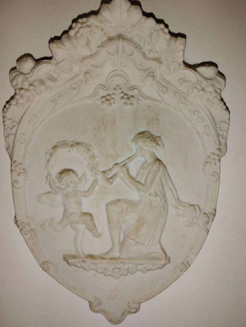 Pr. Bisque Wall Plaques. - 3