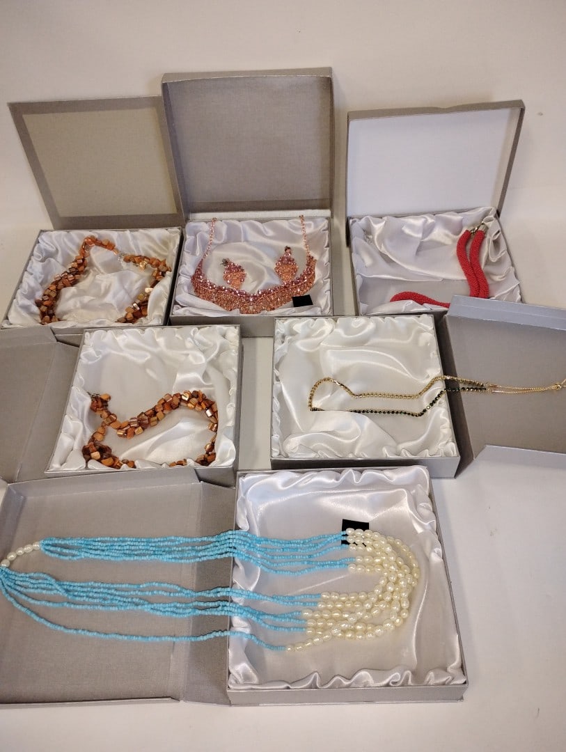 Shop Inventory 6 pcs. Vintage Costume Jewelry: Good quality crystal necklace. coral necklace, and four others.