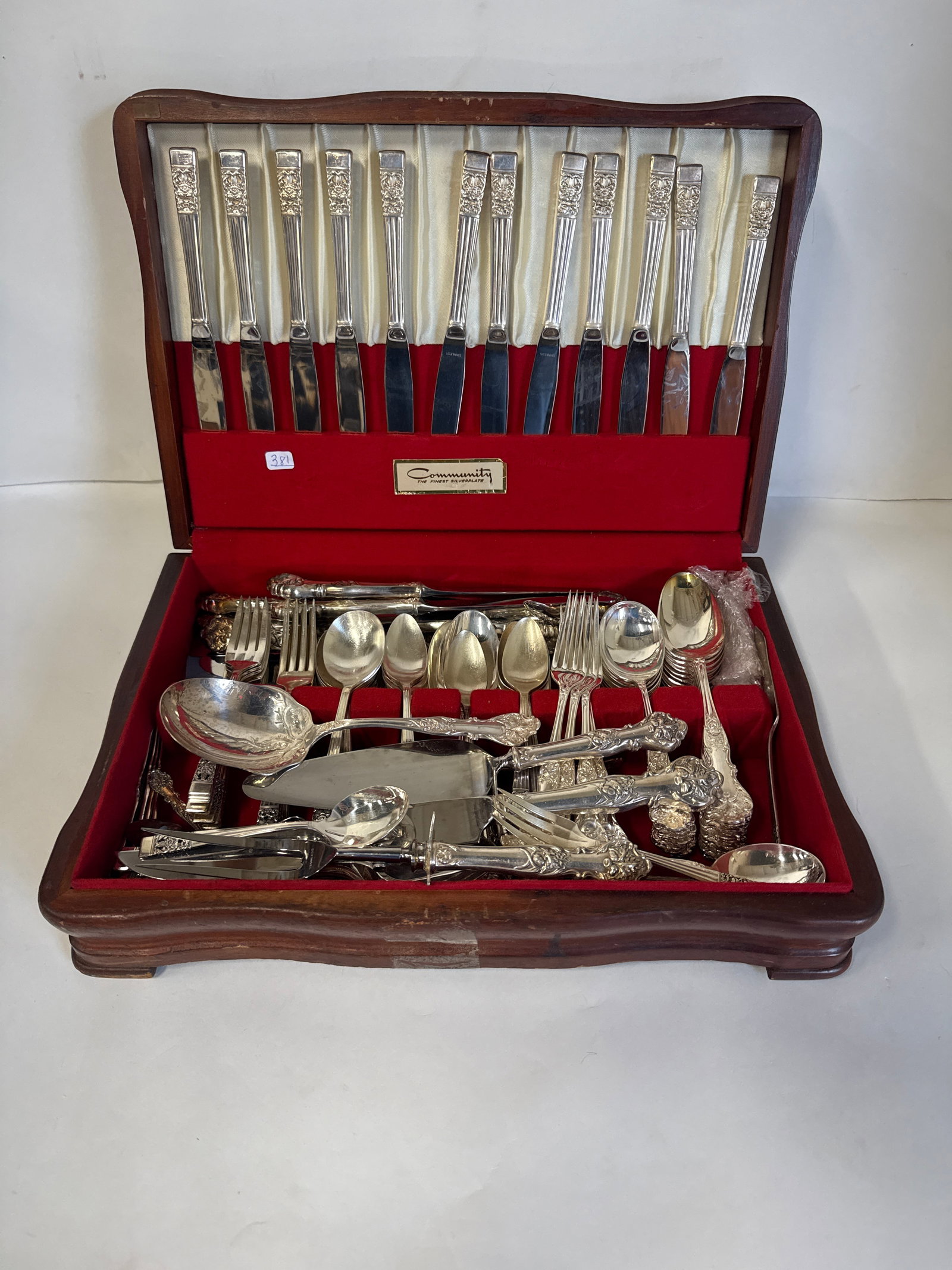Large Box Lot Good Quality Silverplate (1 of 3)
