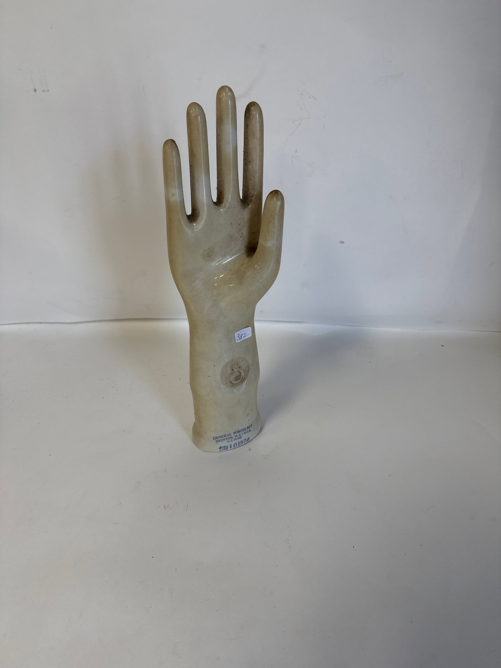 General Porcelain Hand Store Display (1 of 4)