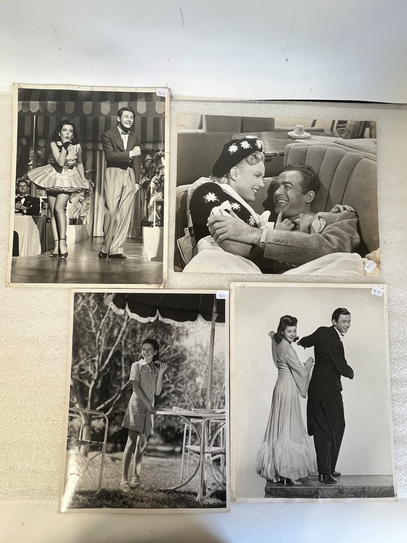 Studio Publicity Photos inc. Born to Sing (4) (1 of 1)