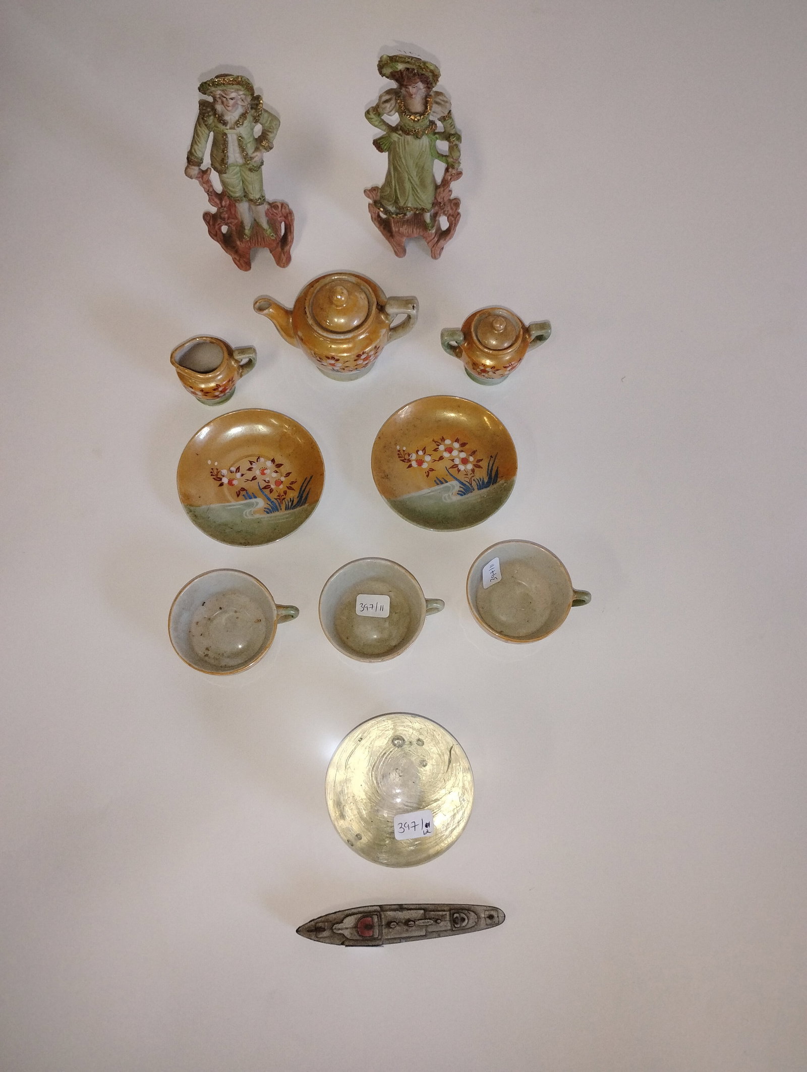 Dealer or Collectors of Antiques (12) (1 of 5)