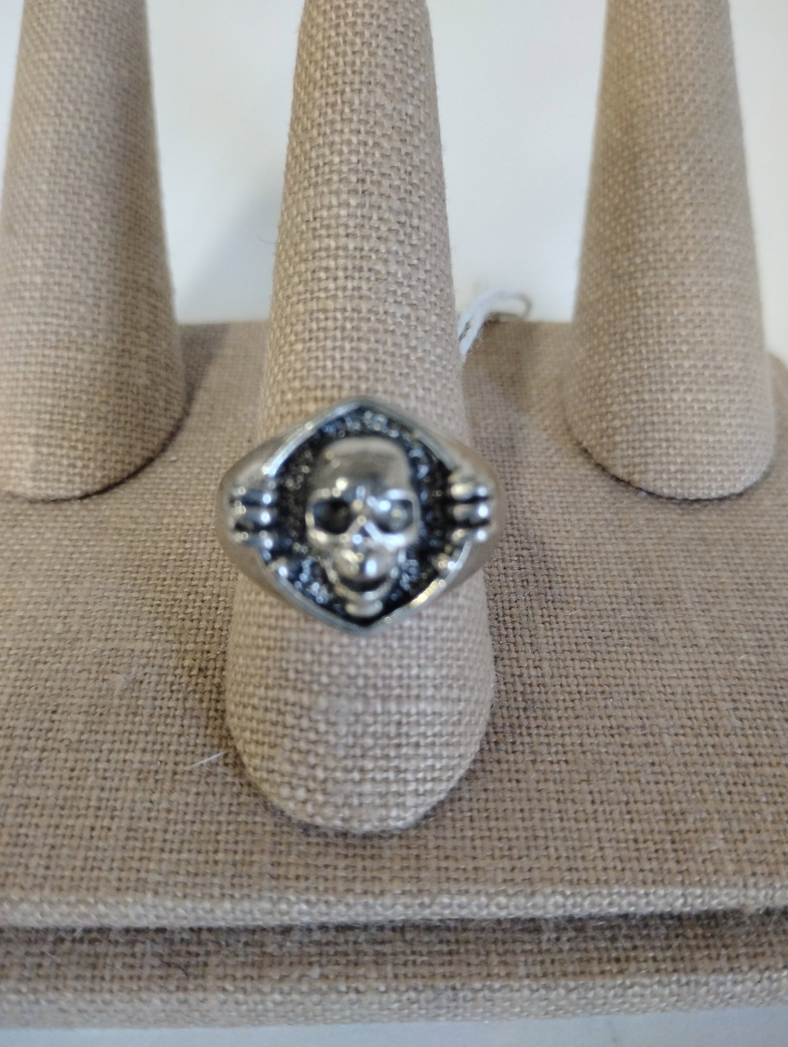 Sterling Silver Skull Ring (1 of 2)