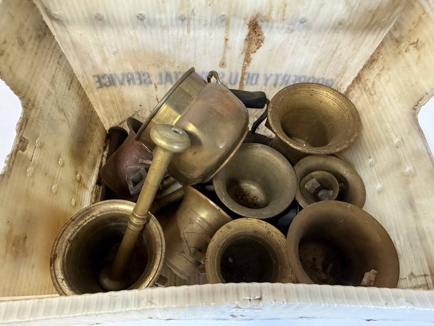 Lot of Antique Brass Mortar and Pestles (1 of 2)