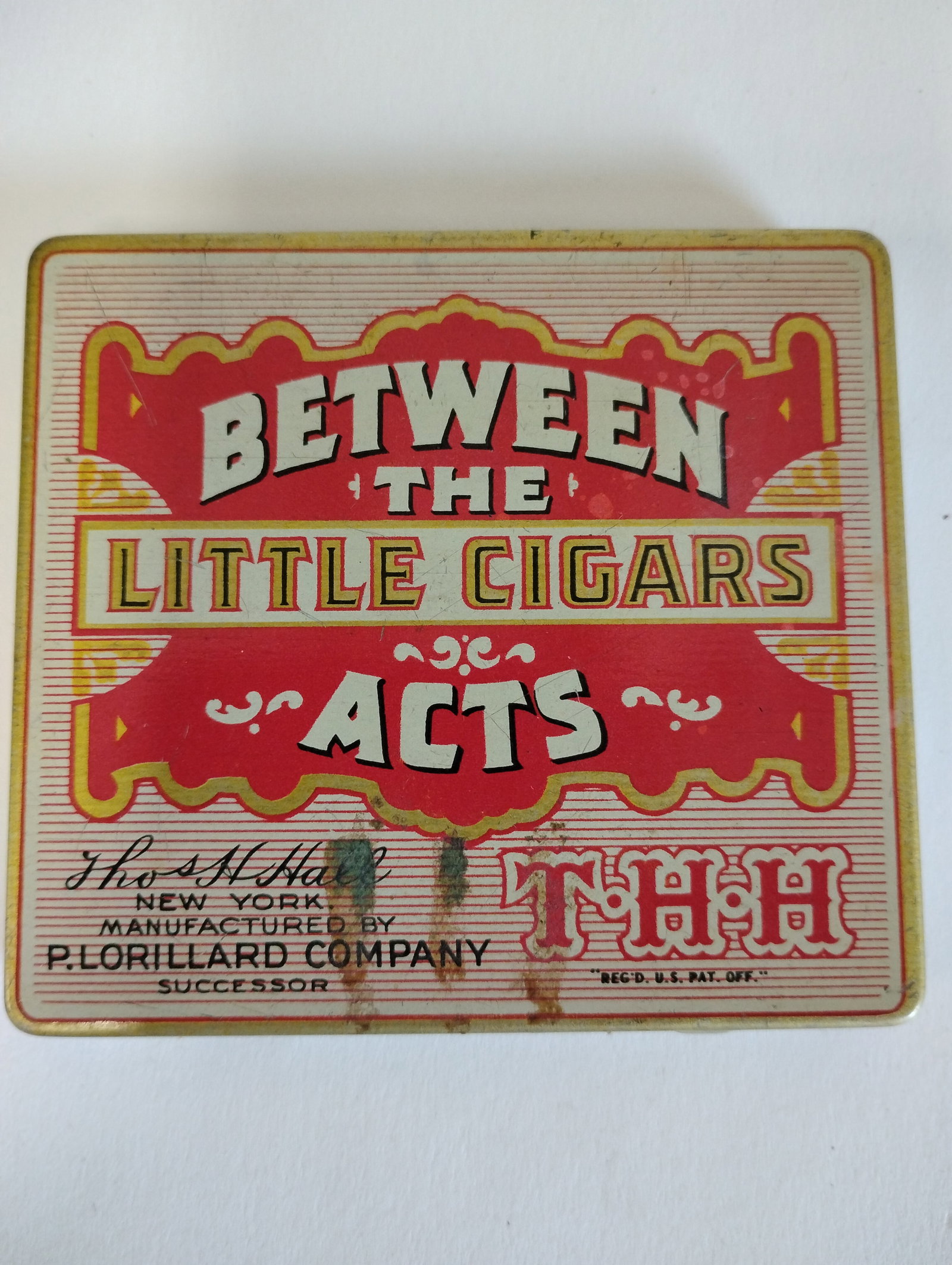 Between the Acts Little Cigars Tin Case: 3" x 3 1/2"