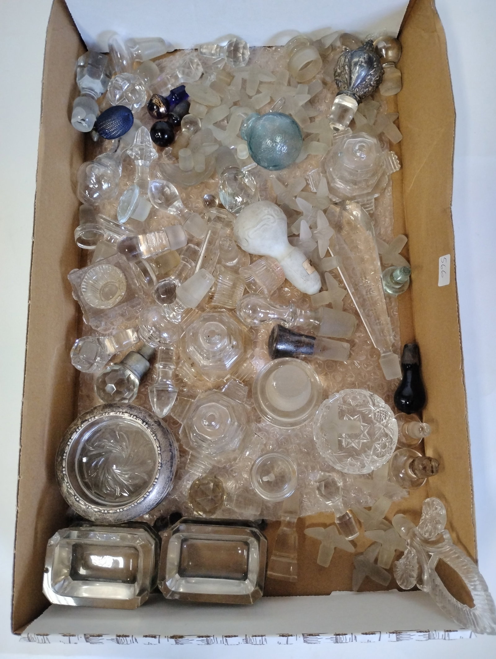 Collector or Dealer's Box Lot of Stoppers , Antiiques Etc. (1 of 5)