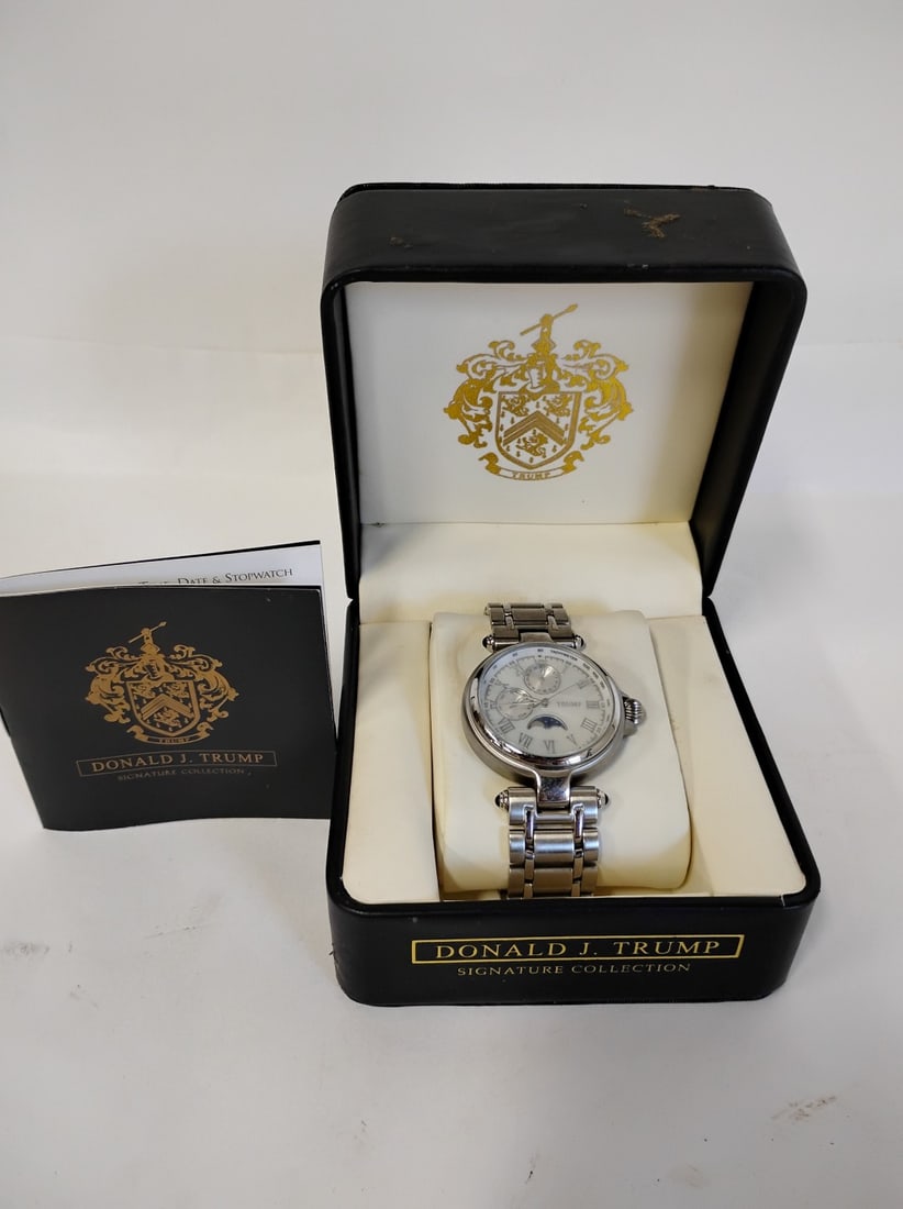 Donald J. Trump Signature Collection Wristwatch (1 of 3)