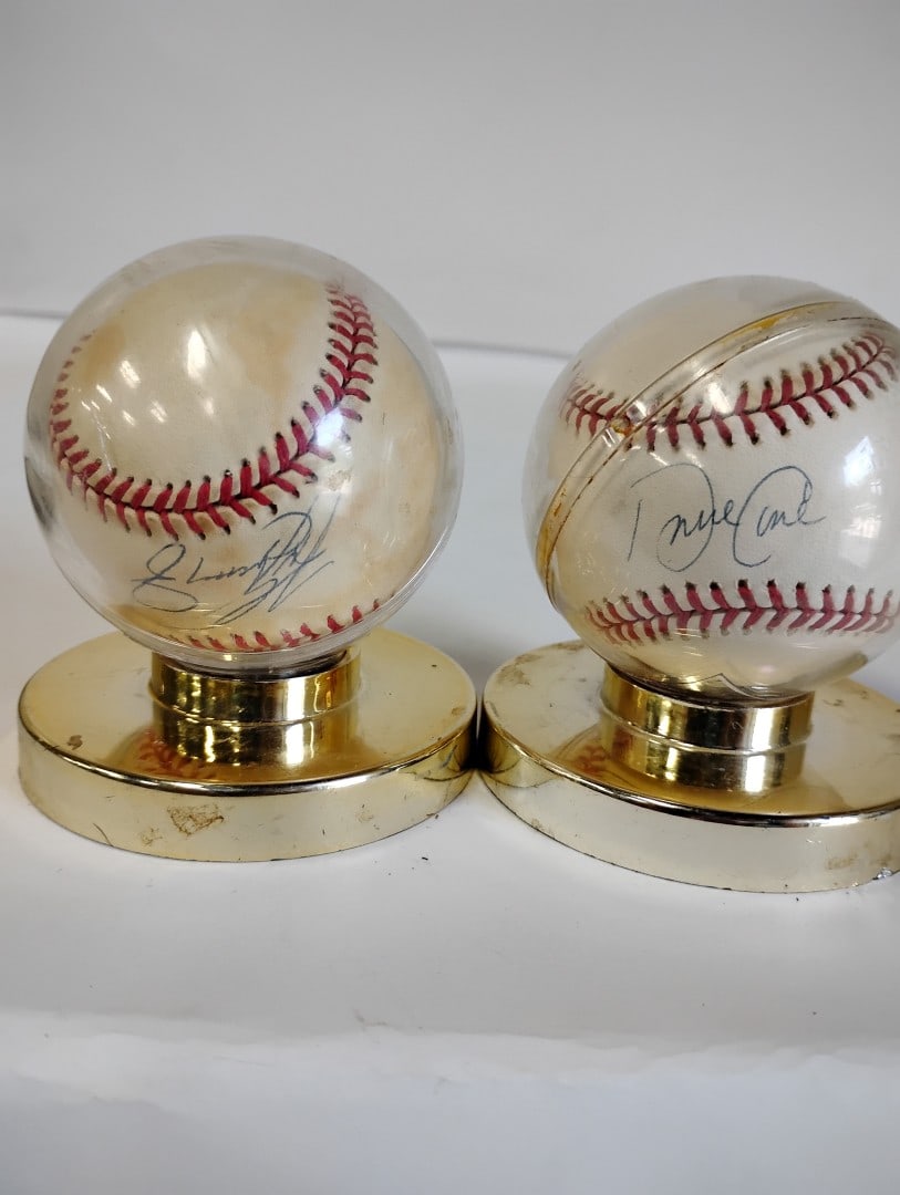 Signed Baseballs (2) (1 of 4)